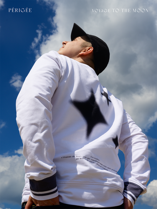 Long-sleeved unisex sweatshirt